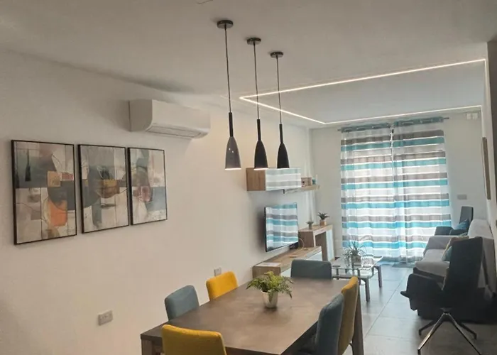 Mediterranean Breeze Апартаменты Сент-Полс-Бей